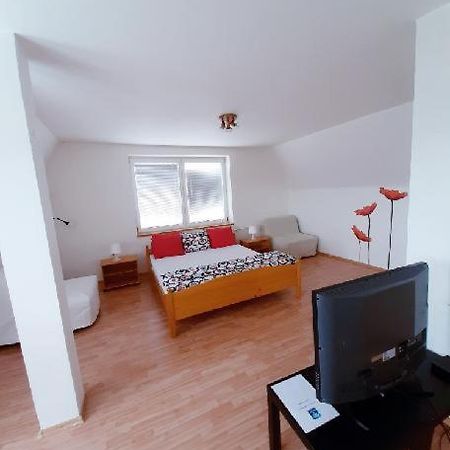 Apartment Patera Unhošť Kültér fotó